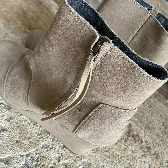 Toms Desert Tan Wedge Suede Leather Booties Ankle Boots Zip Up: 10 - Picture 3 of 10